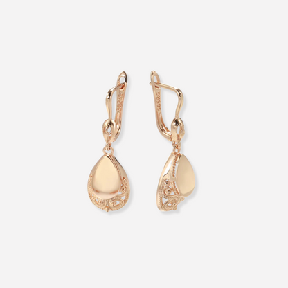 Holly | Drop Earrings