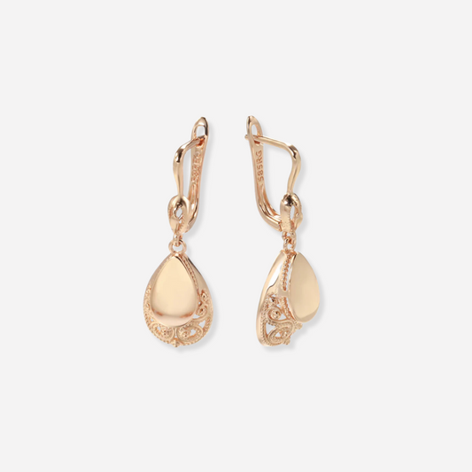 Holly | Drop Earrings