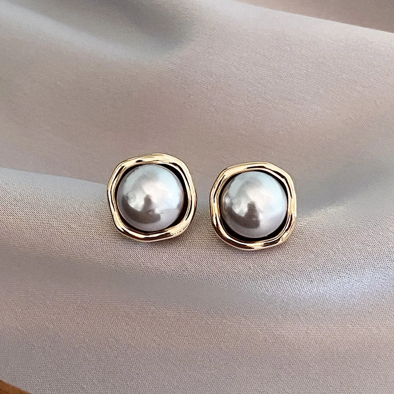 Imogen | Vintage Elegant Pearl Earrings