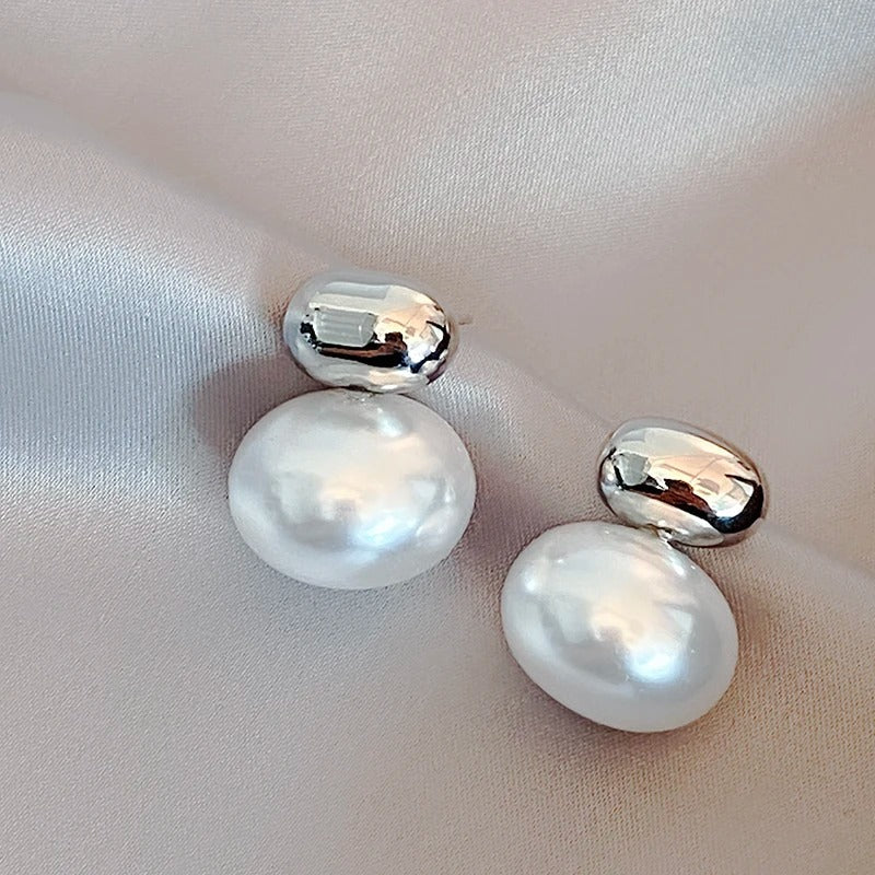 Eleanor | Vintage Pearl Earrings