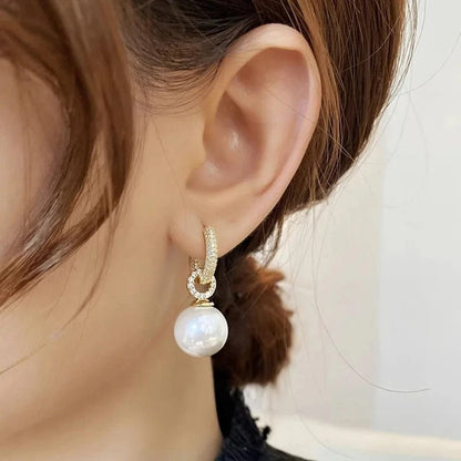 Hannah | Elegant Pearl Earrings