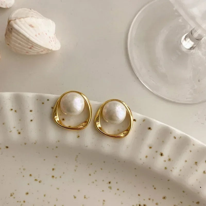 Zarah | Vintage Pearl Earrings