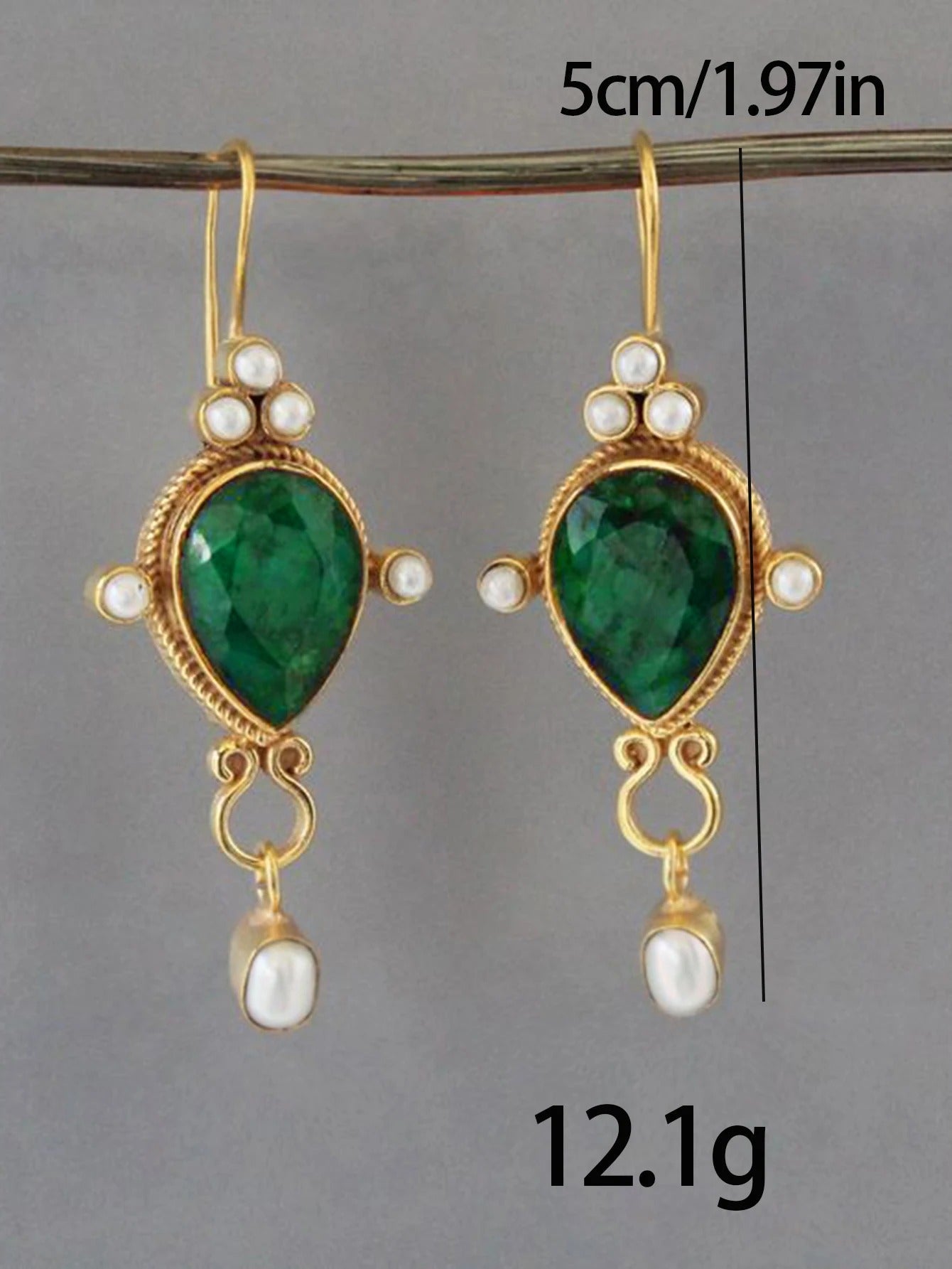 Victoria | Vintage Earrings with Pearl