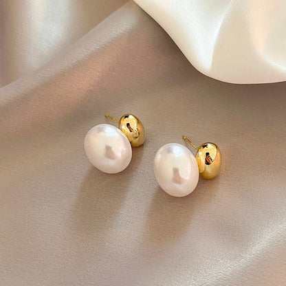 Eleanor | Vintage Pearl Earrings